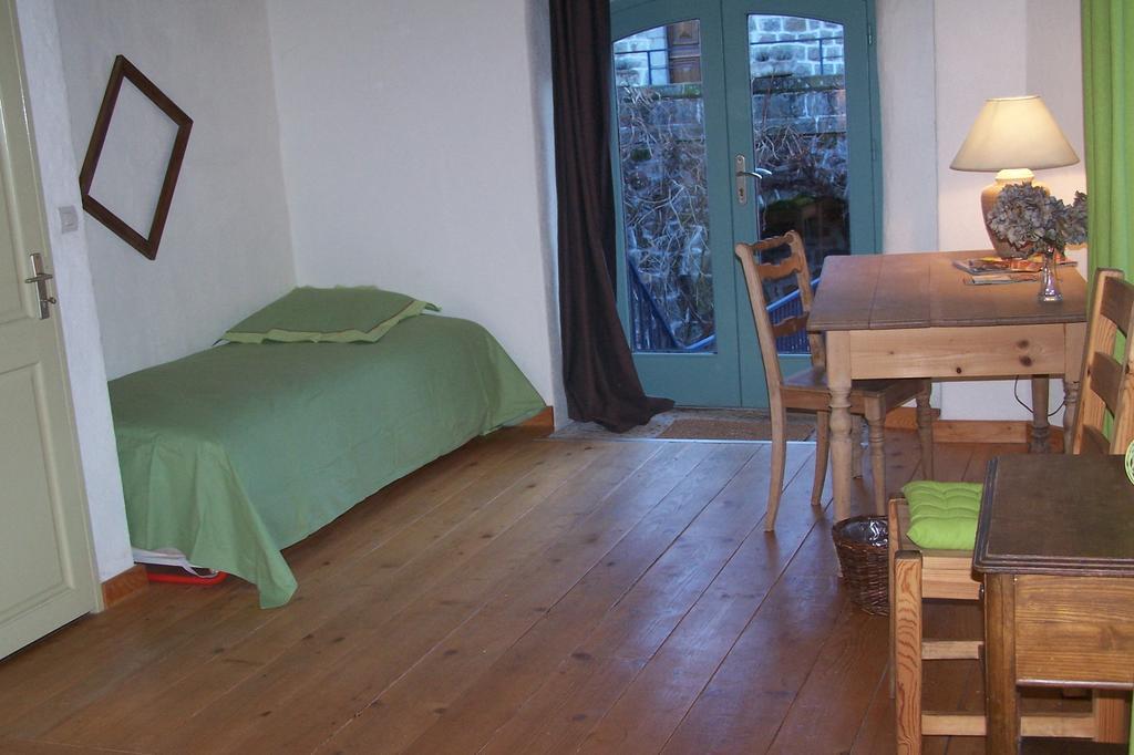 Salomony Chambre D'Hotes Marcols-les-Eaux Eksteriør bilde