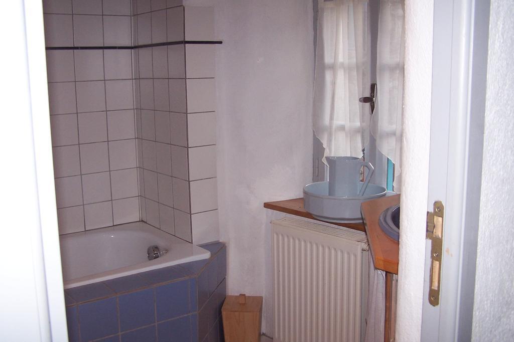Salomony Chambre D'Hotes Marcols-les-Eaux Rom bilde