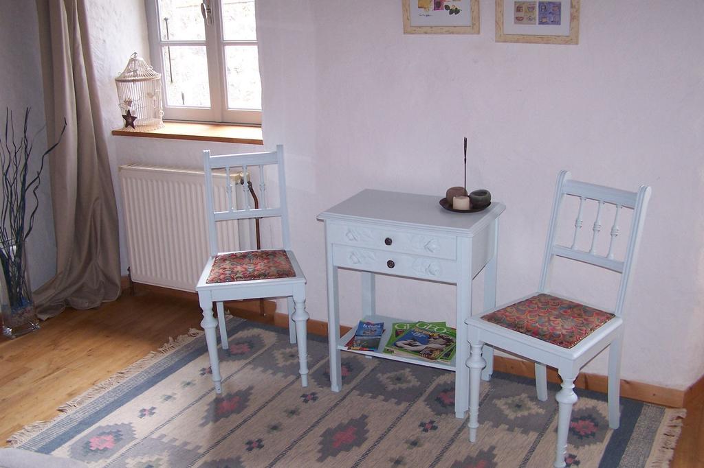 Salomony Chambre D'Hotes Marcols-les-Eaux Rom bilde